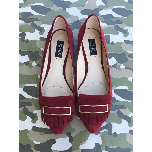 Jones New York Shoes - Jones New York Maroon Pointed Toe Flats - Size 7.5